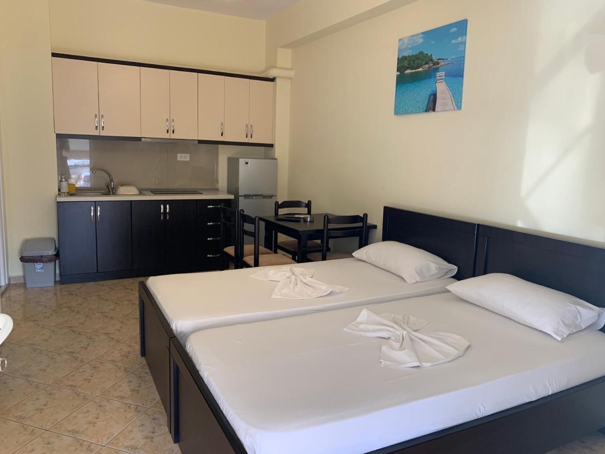 Guesthouse A&F Ксамил Екстериор снимка
